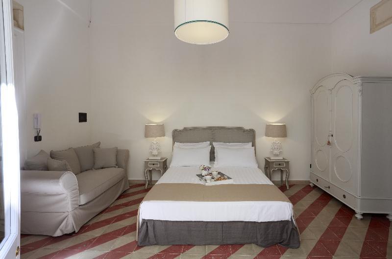 Santa Marta Suites & Apartments Lecce Zewnętrze zdjęcie